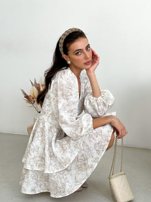 Klari Dior-style dress in polished linen in beige