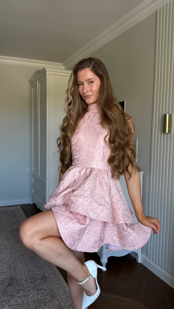 Mia dress jacquard with regilin pink